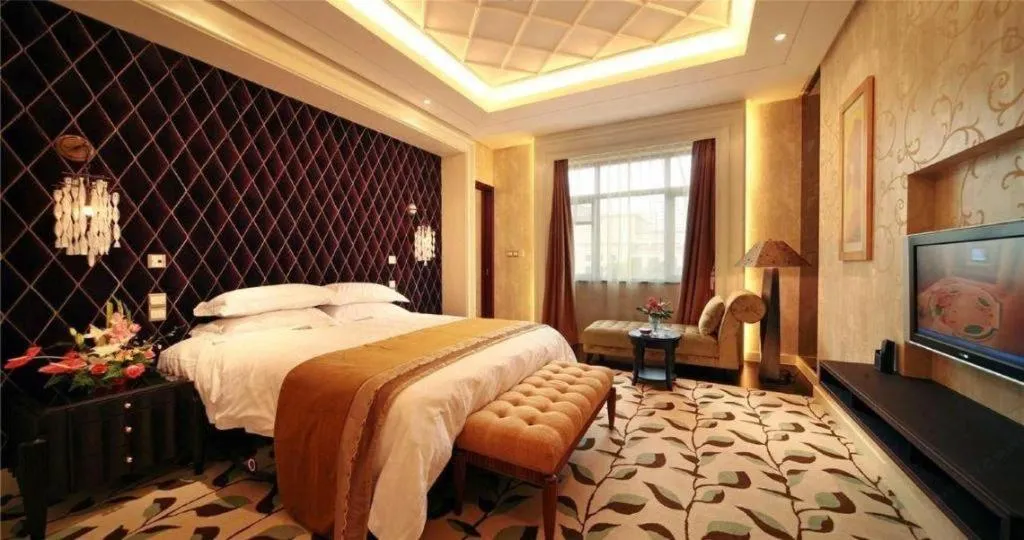 Bed in Sichuan Jinjiang Hotel