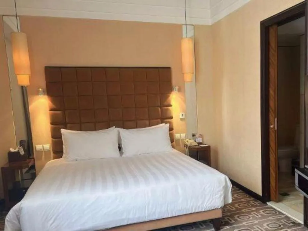 Bed in Sichuan Jinjiang Hotel