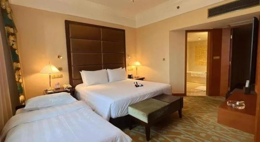 Bed in Sichuan Jinjiang Hotel