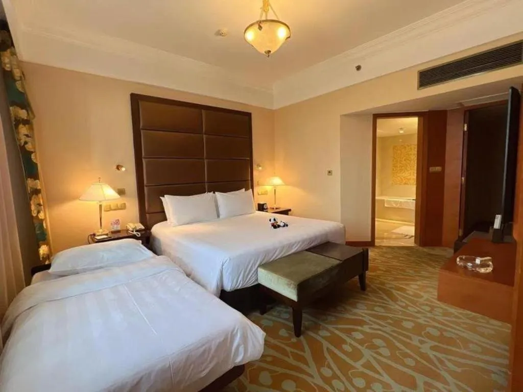 Bed in Sichuan Jinjiang Hotel