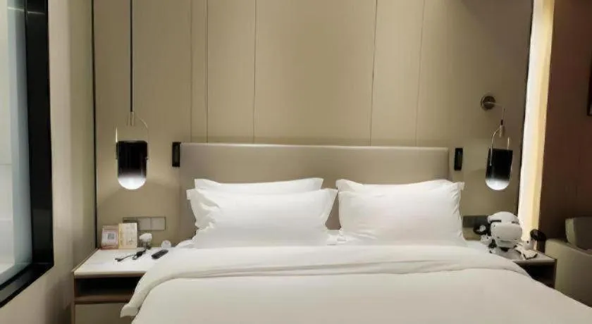 Bed in Shenzhen Hongfeng Hotel (Luohu Branch)