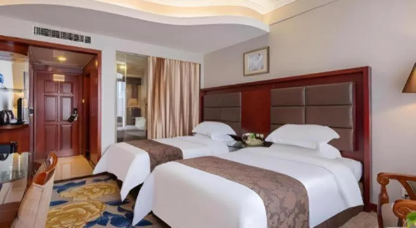 Bed in Shenzhen Hongfeng Hotel (Luohu Branch)