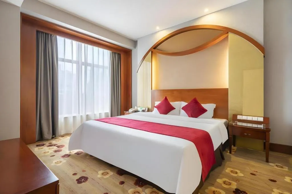 Bed in Shenzhen Hongfeng Hotel (Luohu Branch)