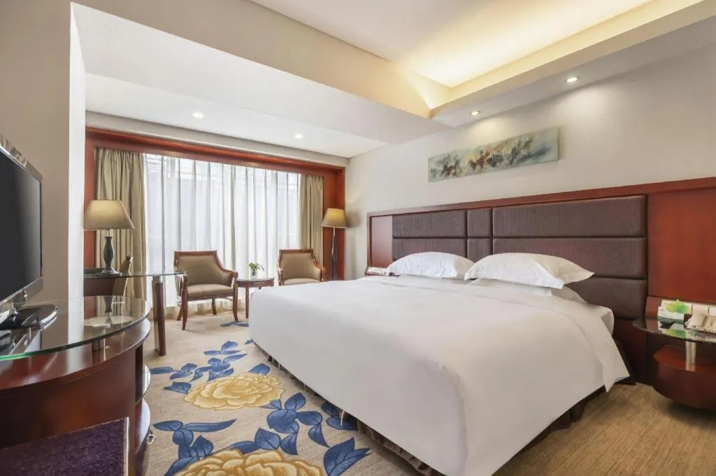 Bed in Shenzhen Hongfeng Hotel (Luohu Branch)