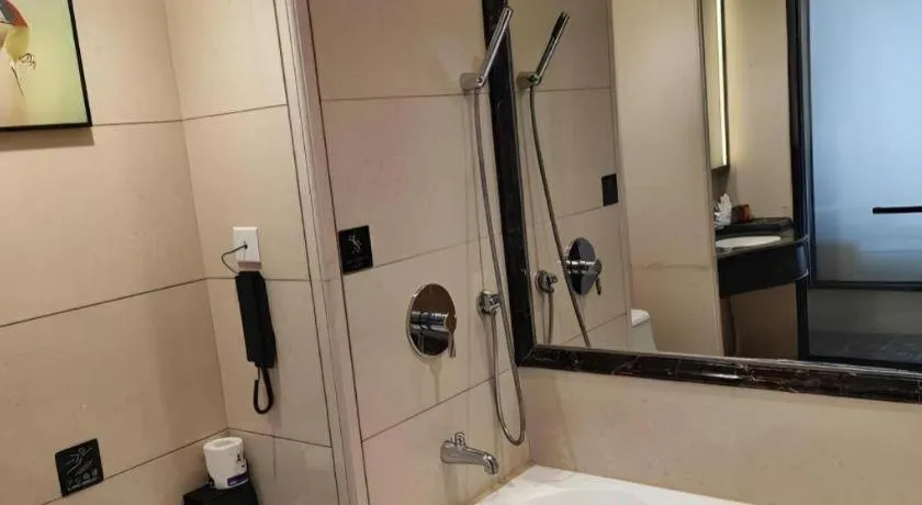 Shenzhen Hongfeng Hotel (Luohu Branch)