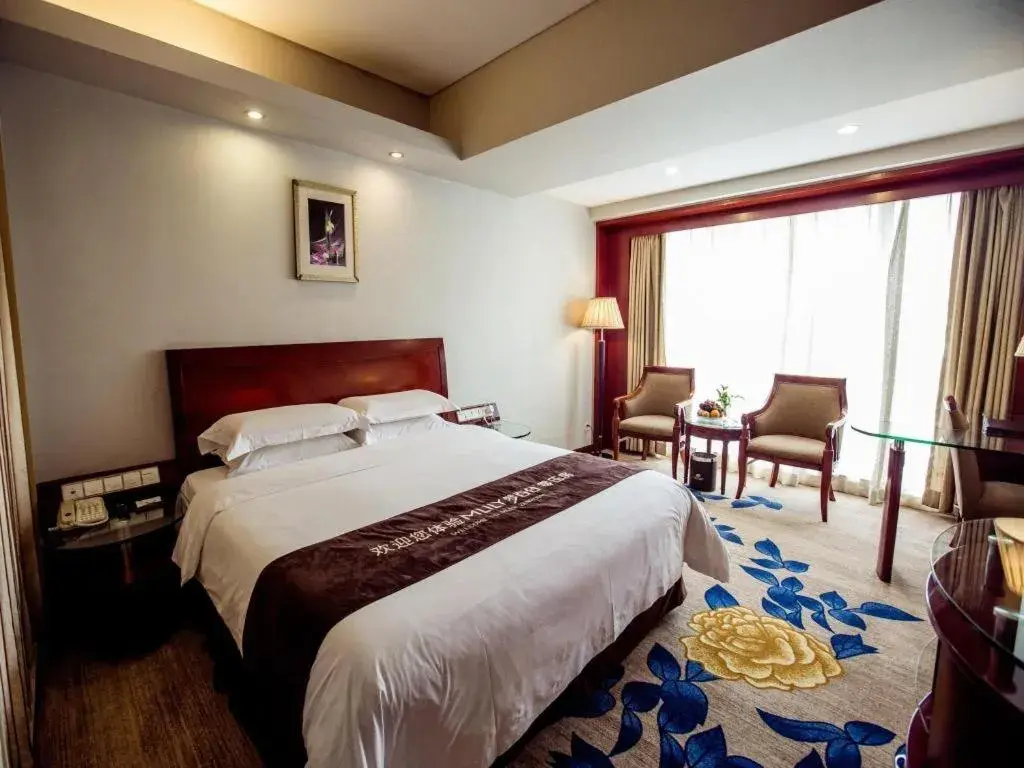 Bed in Shenzhen Hongfeng Hotel (Luohu Branch) Bed in Shenzhen Hongfeng Hotel (Luohu Branch)
