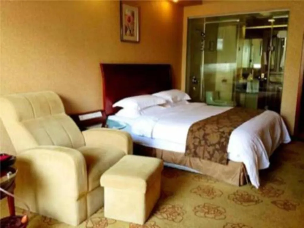 Bed in Shenzhen Hongfeng Hotel (Luohu Branch)