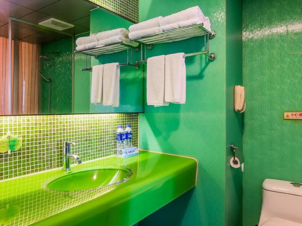 Shenzhen Hongfeng Hotel (Luohu Branch)