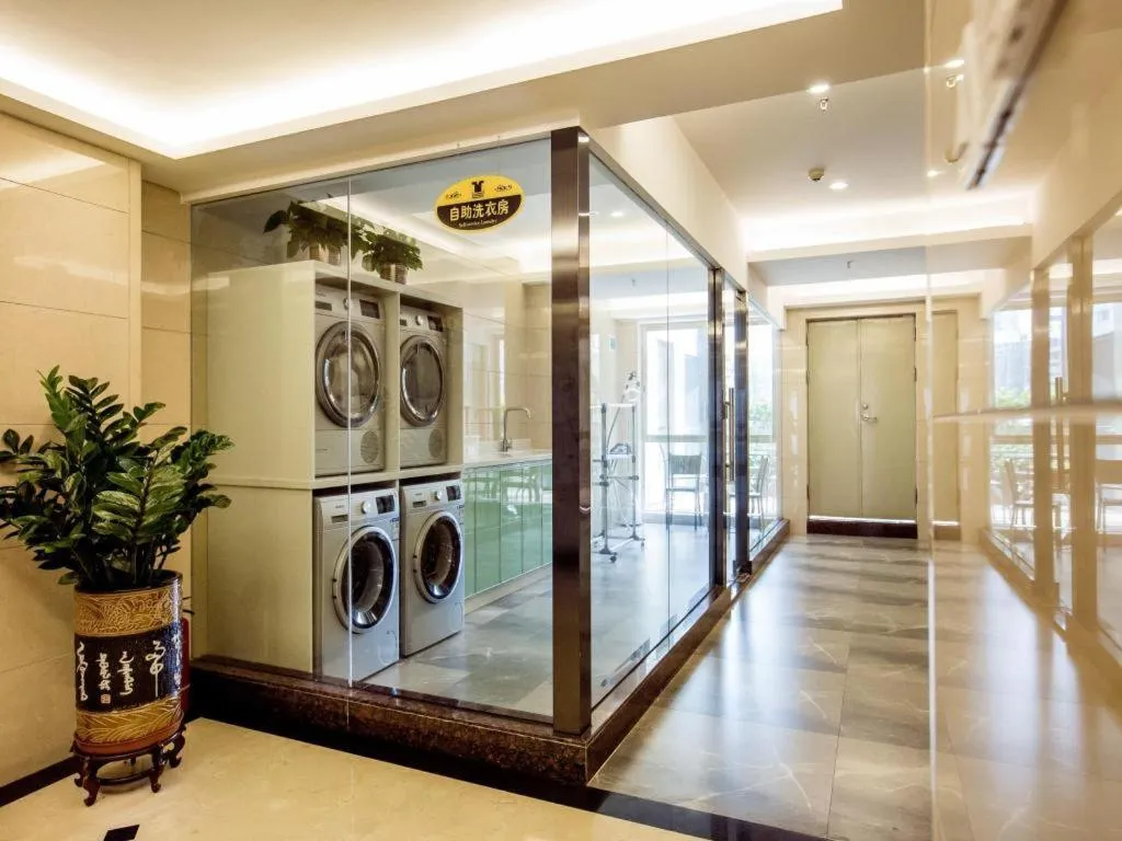 Shenzhen Hongfeng Hotel (Luohu Branch)