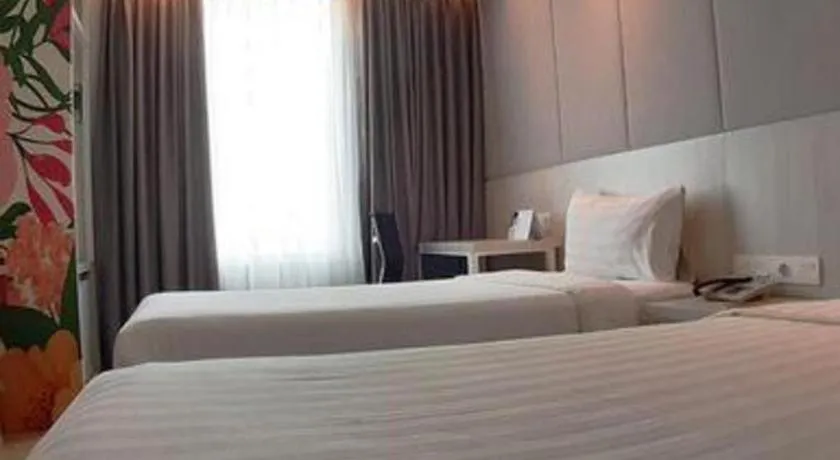 Bed in PARK HOTEL Cawang Jakarta