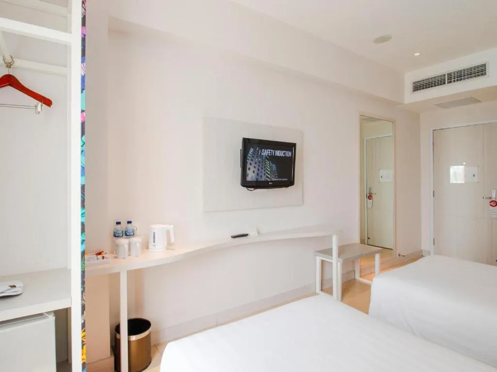 Bed in PARK HOTEL Cawang Jakarta