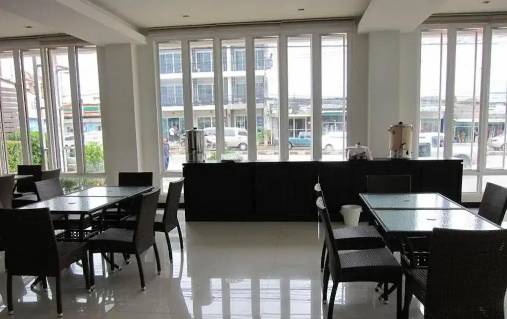 The White Pearl Hotel The White Pearl Hotel