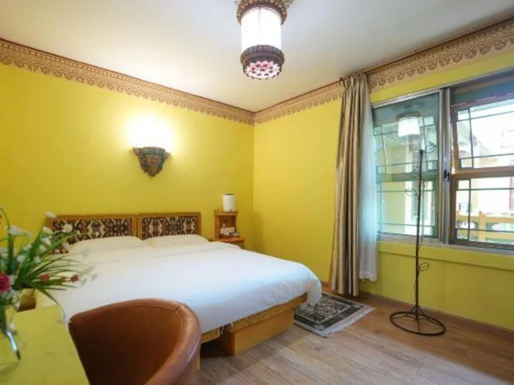 Bed in Tashitakge Hotel