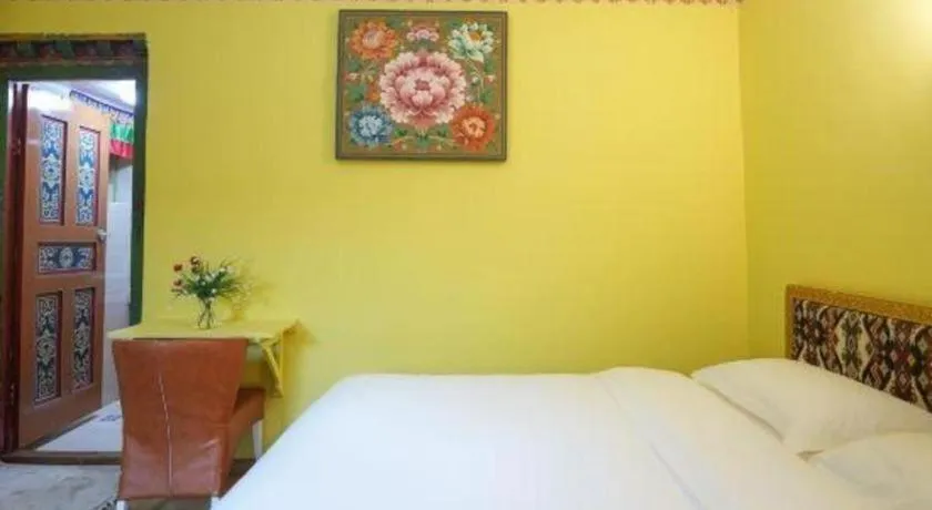 Bed in Tashitakge Hotel