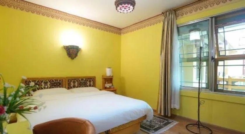 Bed in Tashitakge Hotel