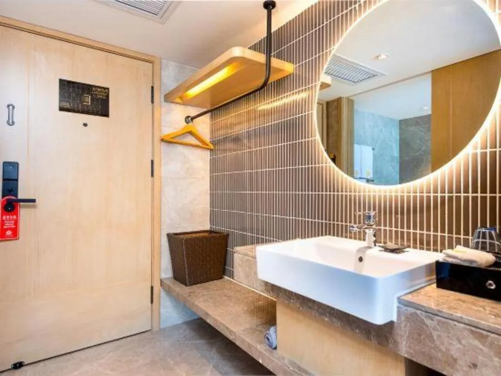 Overseas Chinese Hotel