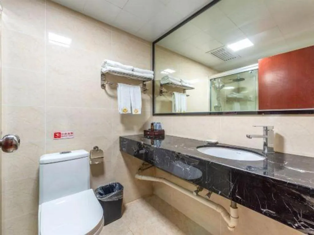 Overseas Chinese Hotel