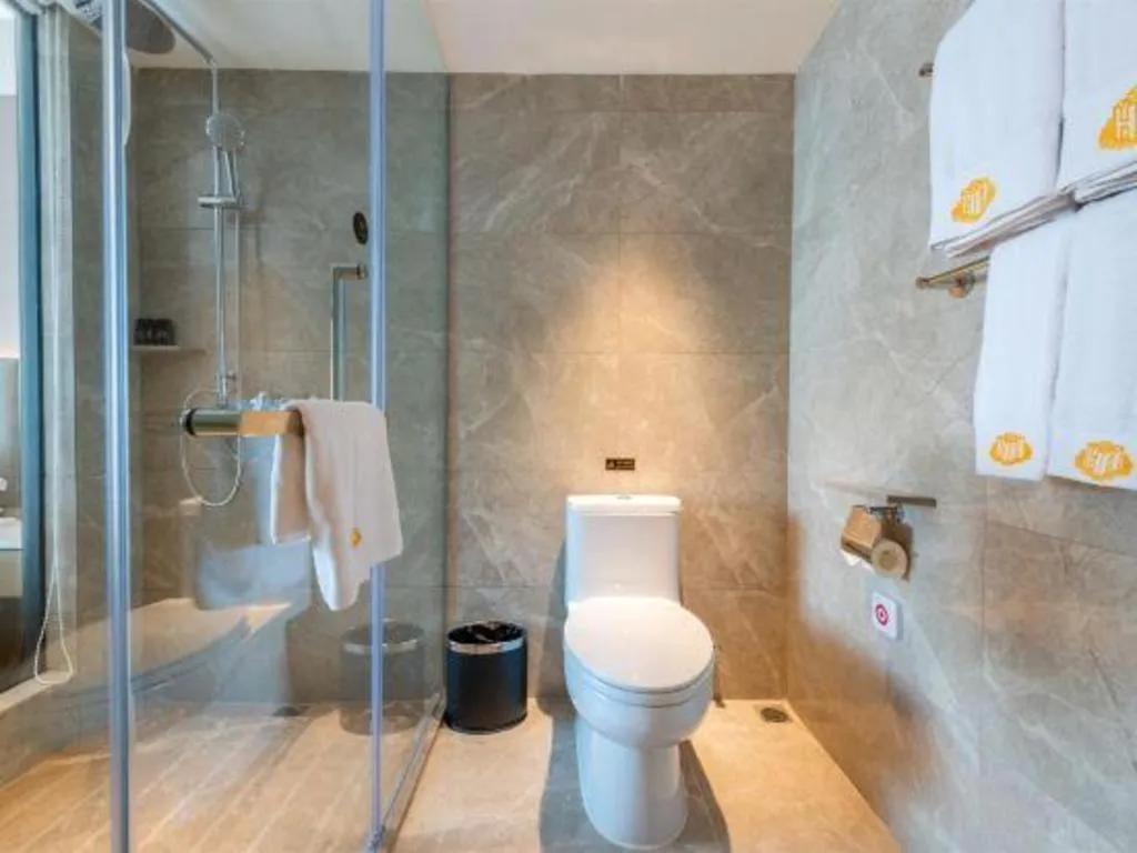 Overseas Chinese Hotel