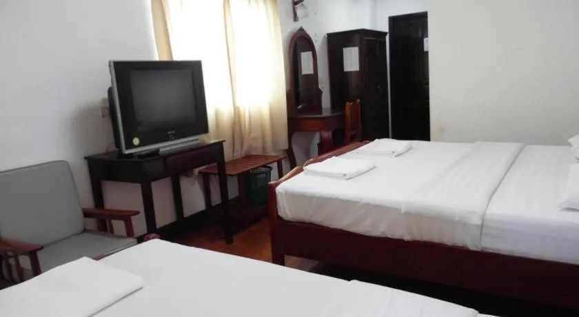 Bed in Douang Deuane hotel