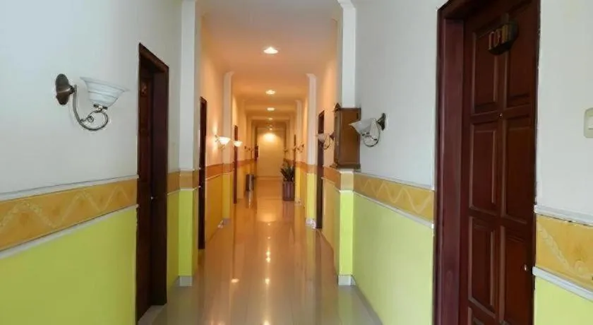 Larisae Setia Kawan Hotel