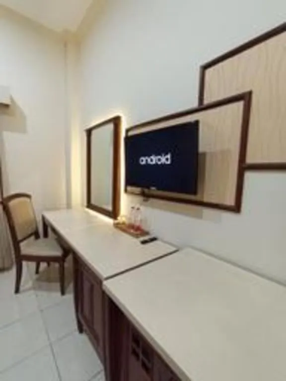 Larisae Setia Kawan Hotel