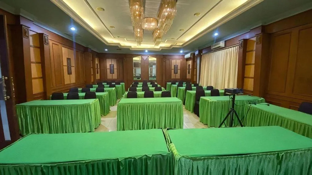 Larisae Setia Kawan Hotel