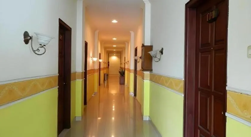 Larisae Setia Kawan Hotel