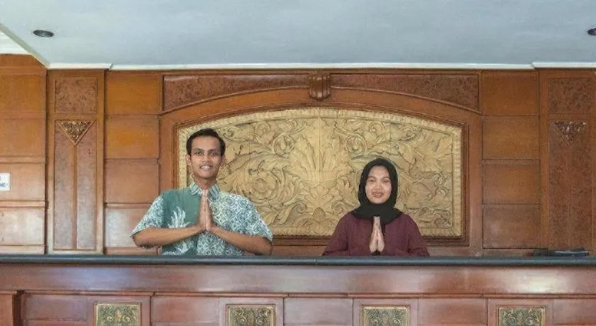 Larisae Setia Kawan Hotel