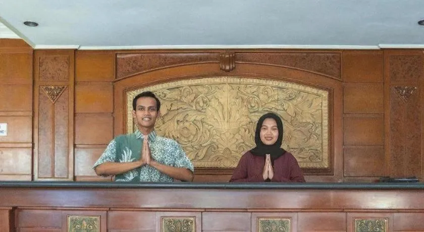 Larisae Setia Kawan Hotel