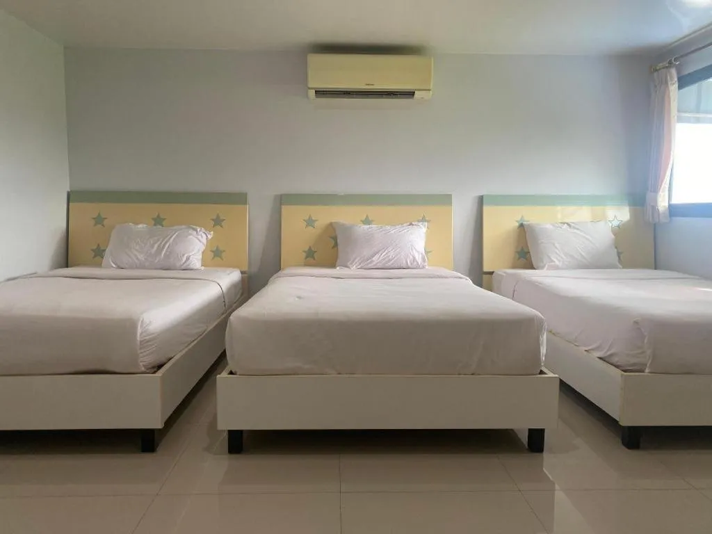 Bed in Rimnam Hotel Suk Sawat 70