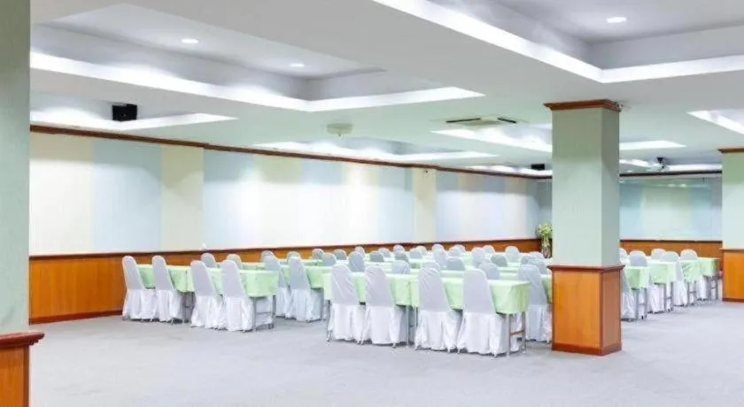 Rimnam Hotel Suk Sawat 70