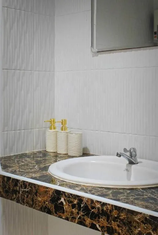 Rimnam Hotel Suk Sawat 70