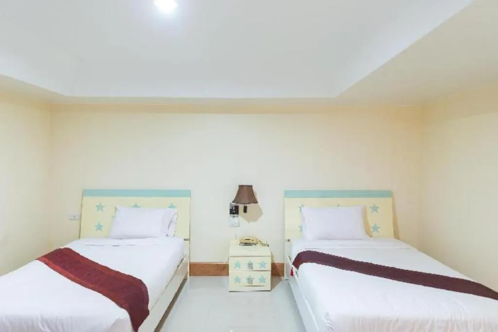 Bed in Rimnam Hotel Suk Sawat 70