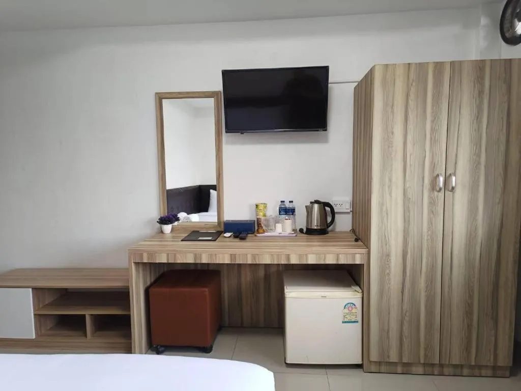 Bed in Rimnam Hotel Suk Sawat 70