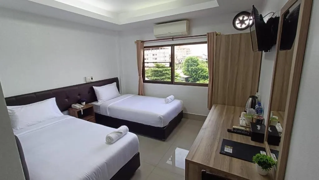 Bed in Rimnam Hotel Suk Sawat 70