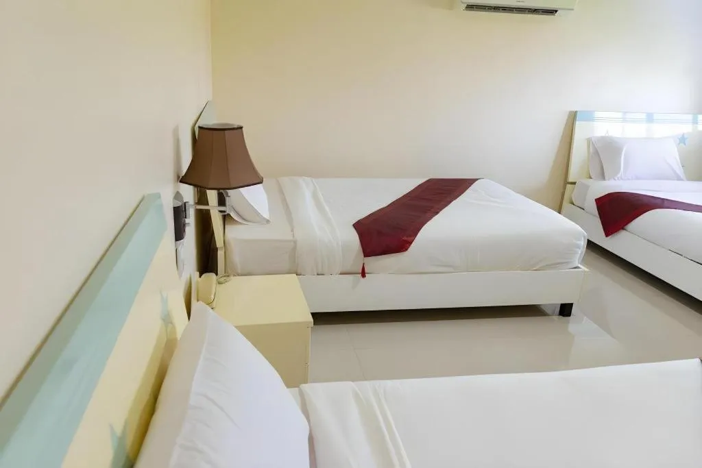 Bed in Rimnam Hotel Suk Sawat 70