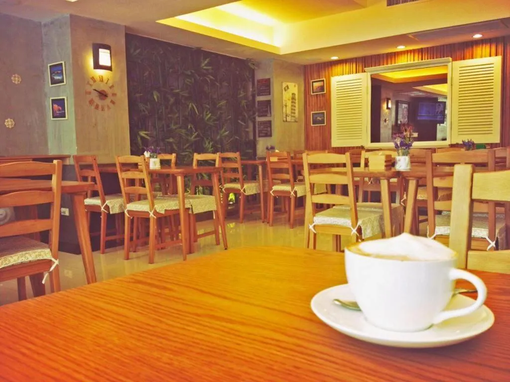 Cozy At 9 Hotel And Kitchen