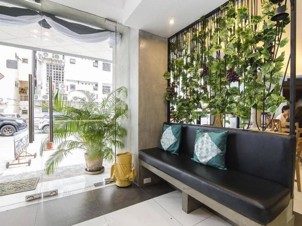 Cozy At 9 Hotel And Kitchen