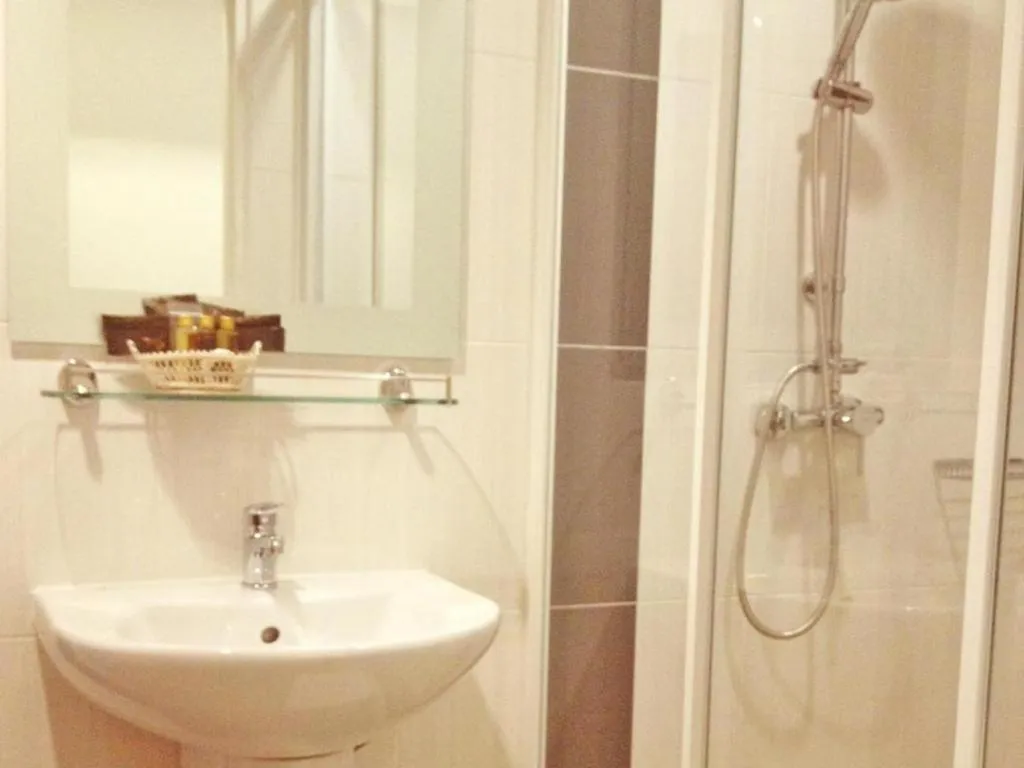 Cozy At 9 Hotel And Kitchen