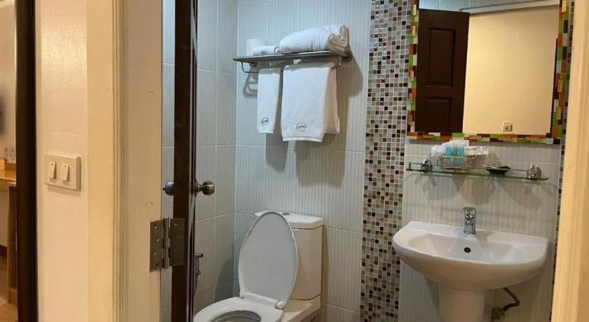 Cozy At 9 Hotel And Kitchen