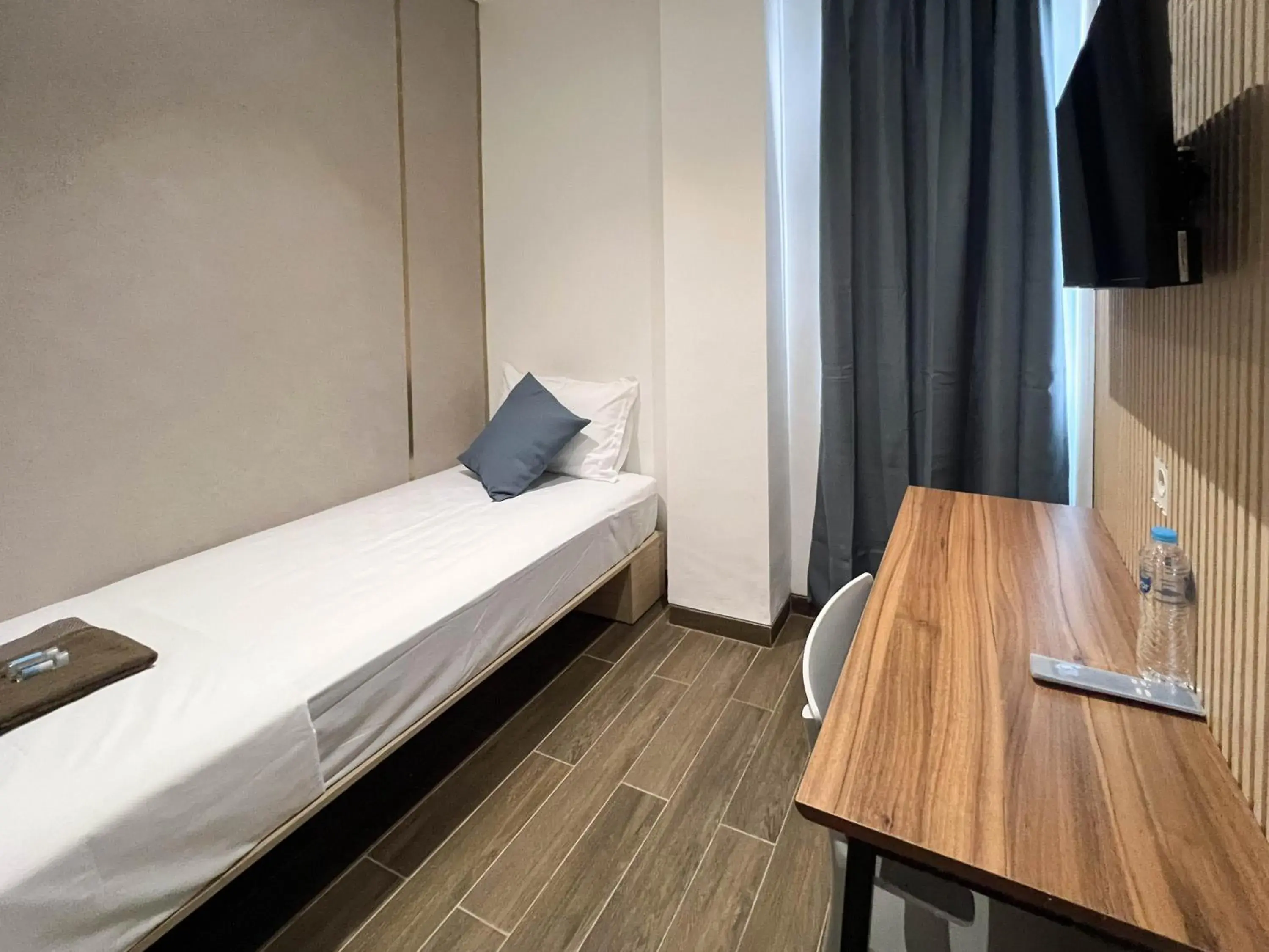 Single Room - single occupancy in Box City Hotel Mojokerto Single Room - single occupancy in Box City Hotel Mojokerto
