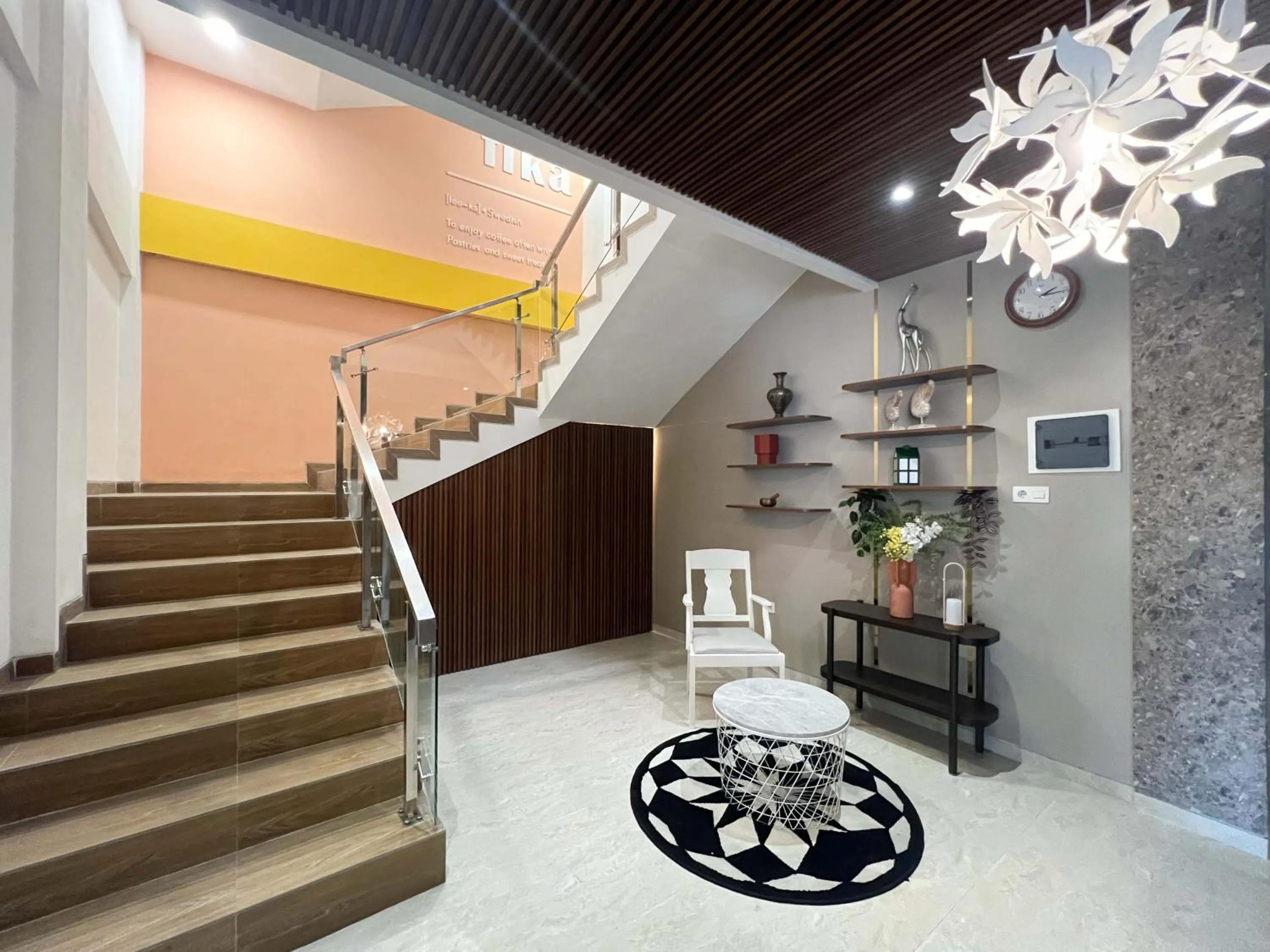 Lobby or reception in Box City Hotel Mojokerto