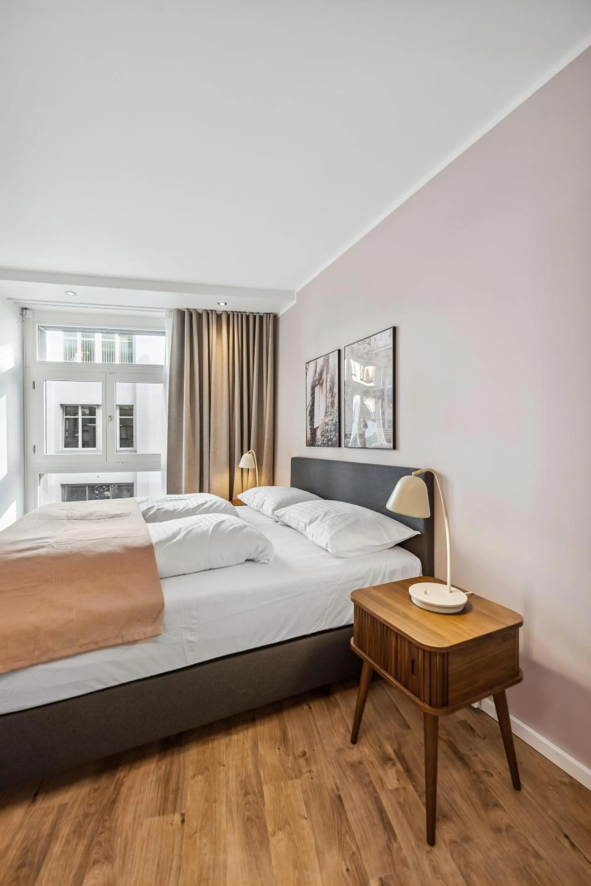 Bed in Limehome Basel Münzgasse