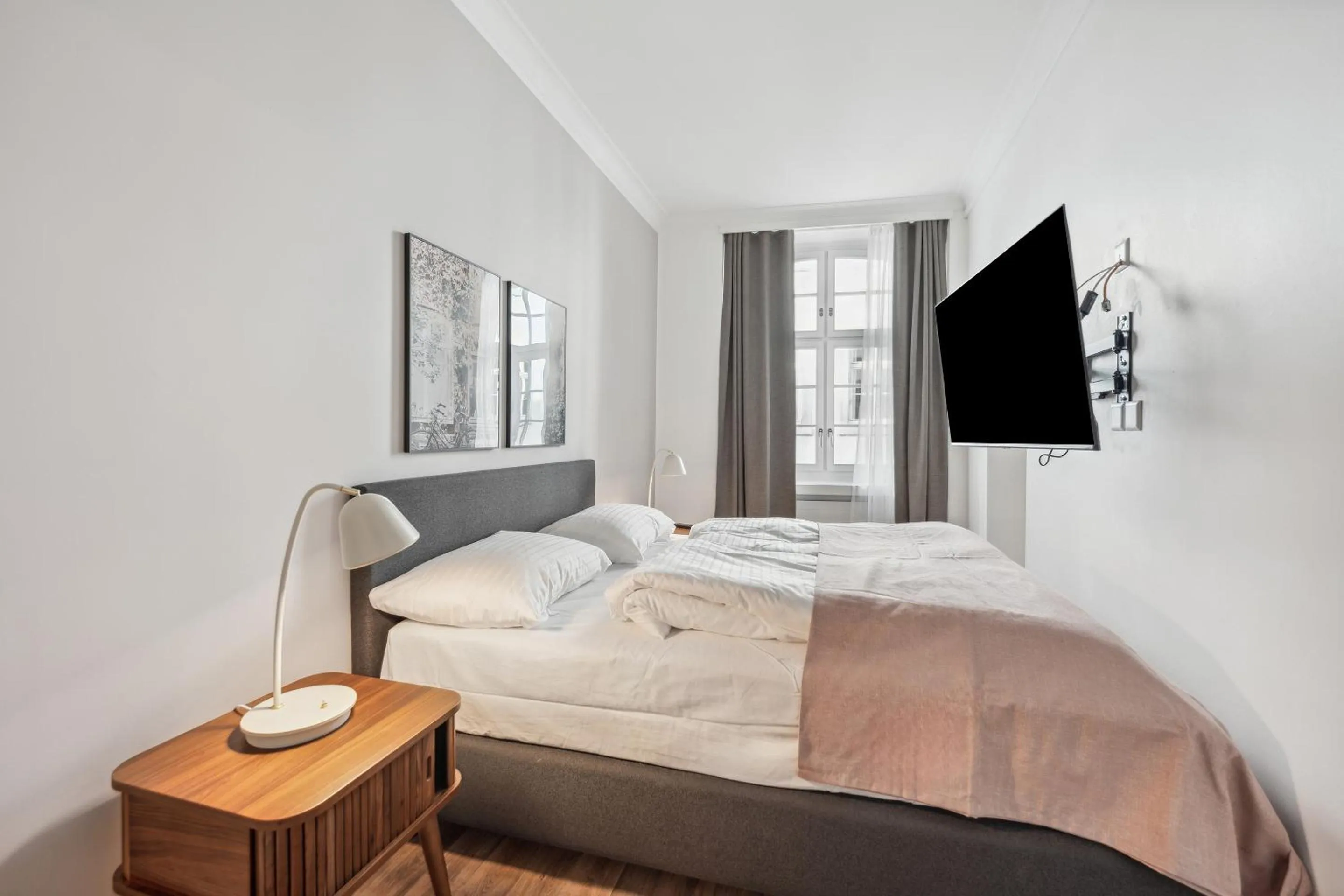 Bed in Limehome Basel Münzgasse