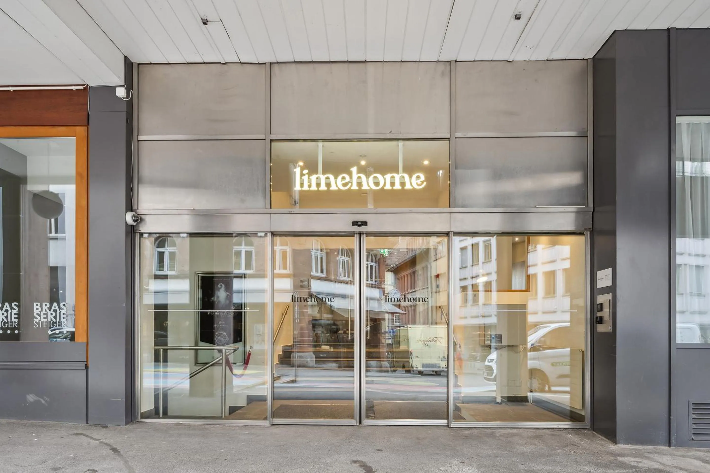 Property building in Limehome Basel Münzgasse