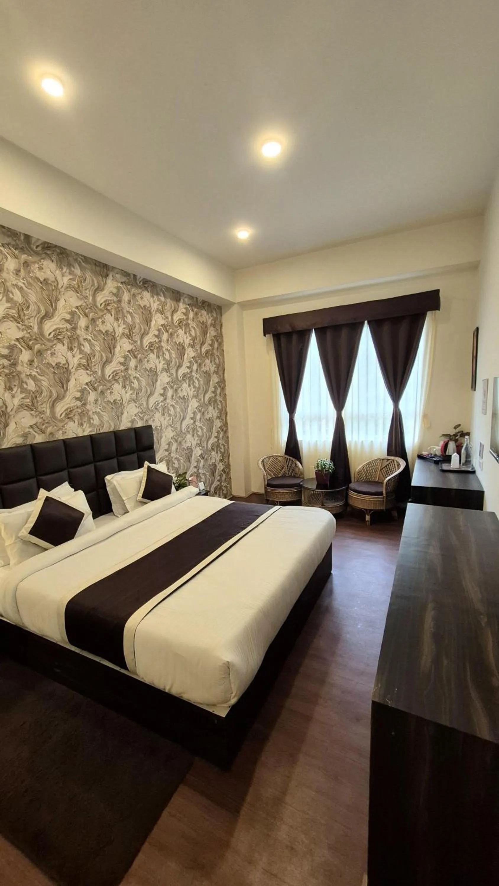 Bed in Hotel Mazong Crest