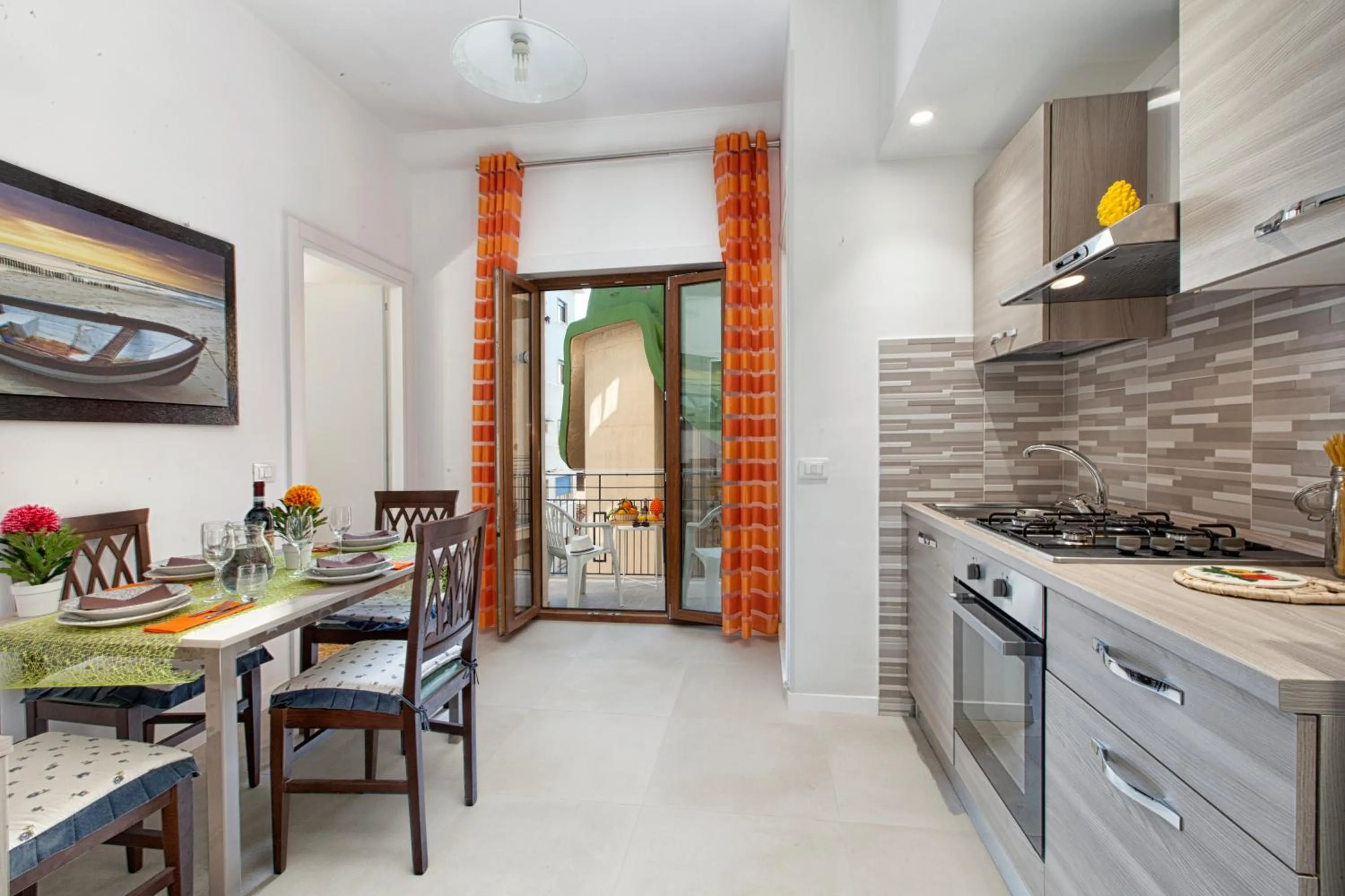 kitchen in B&B Sorrento Mahal Kita