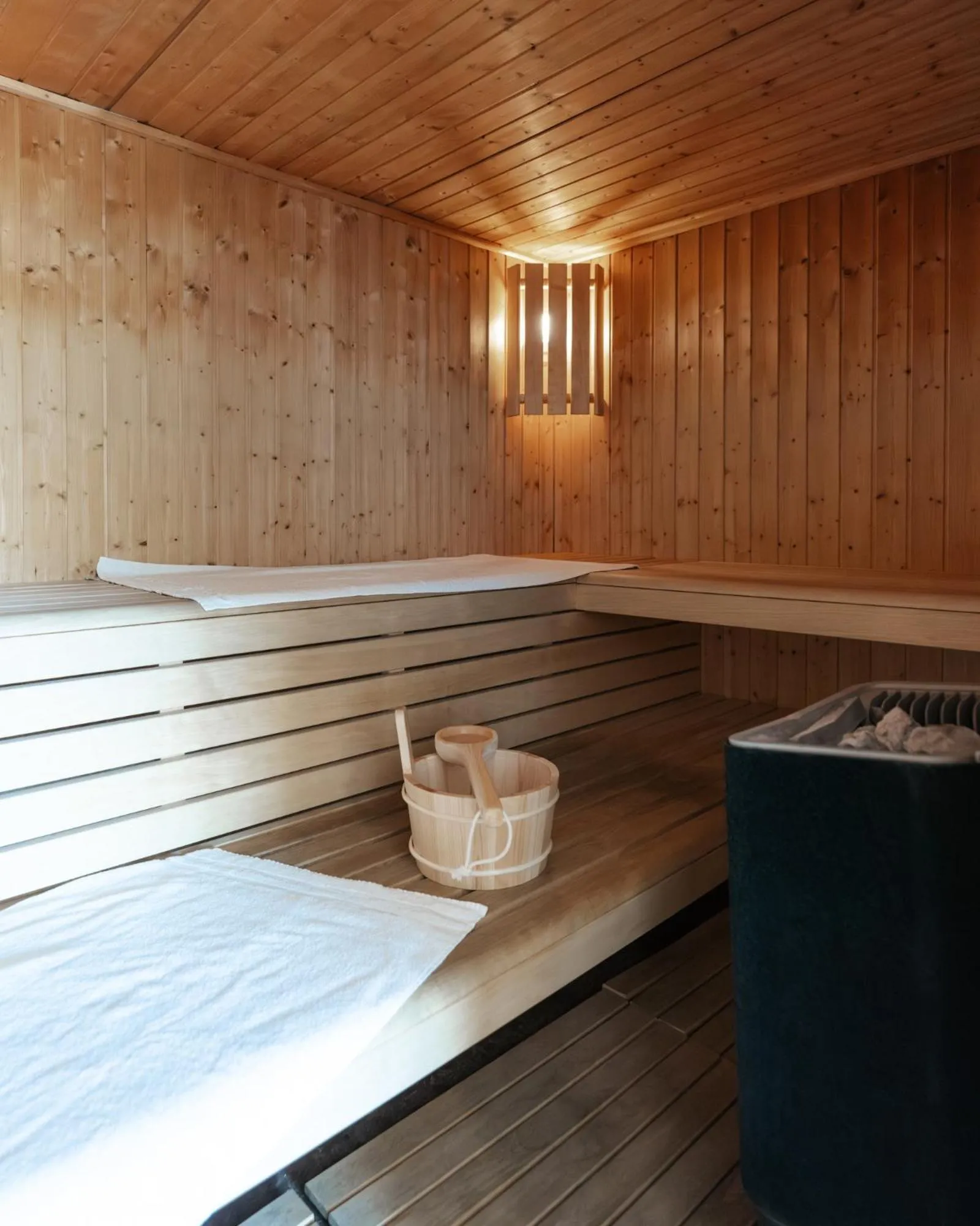 Sauna in Westotel Life Nantes Carquefou