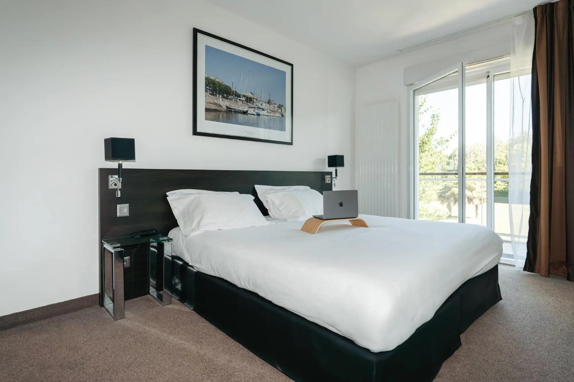 Photo of the whole room, Bed in Westotel Life Nantes Carquefou