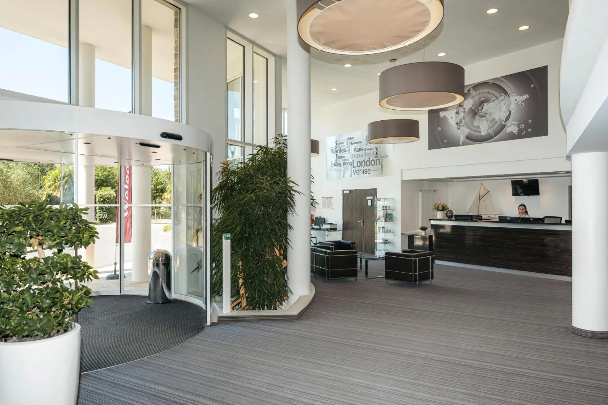 Lobby or reception in Westotel Life Nantes Carquefou